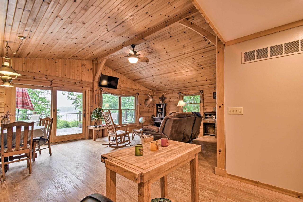 Cozy Amish Country Cabin On Shipshewana Lake! 외부 사진