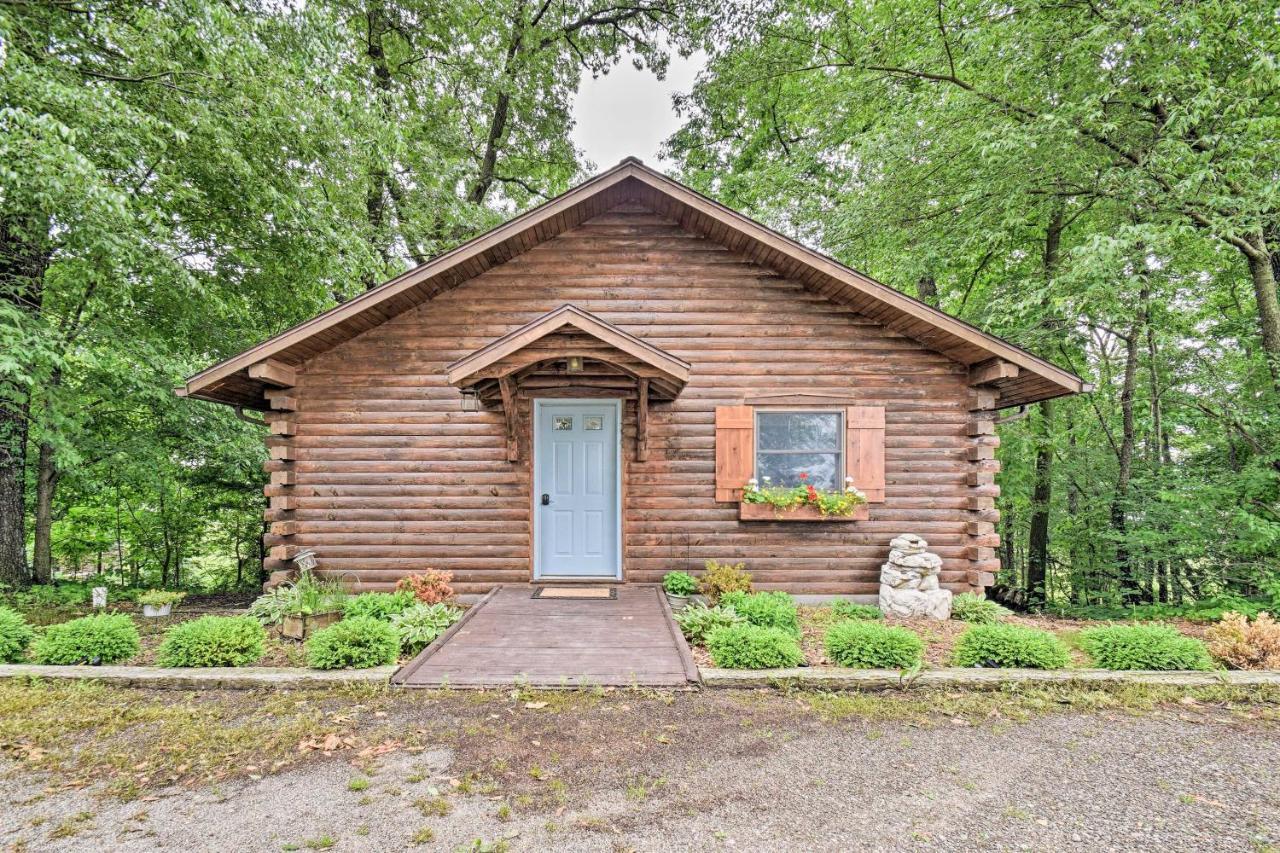 Cozy Amish Country Cabin On Shipshewana Lake! 외부 사진